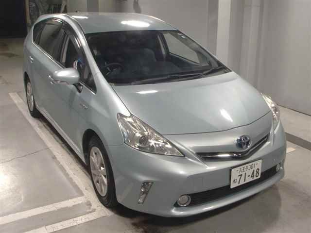 8323 TOYOTA PRIUS ALPHA ZVW41W 2012 г. (JU Tokyo)